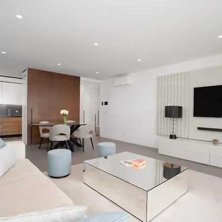 Monte Carlo, Fishing Village Apartment *