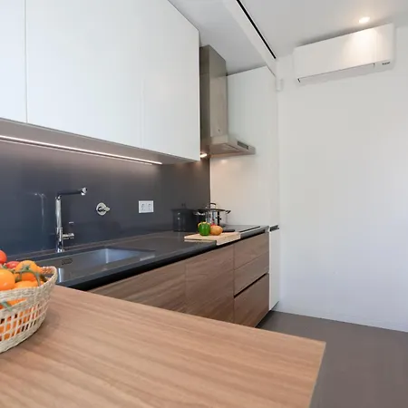 Monte Carlo, Fishing Village Apartment
